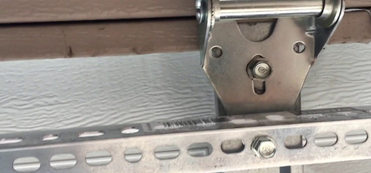 commercial garage door hinges repair in Caledon